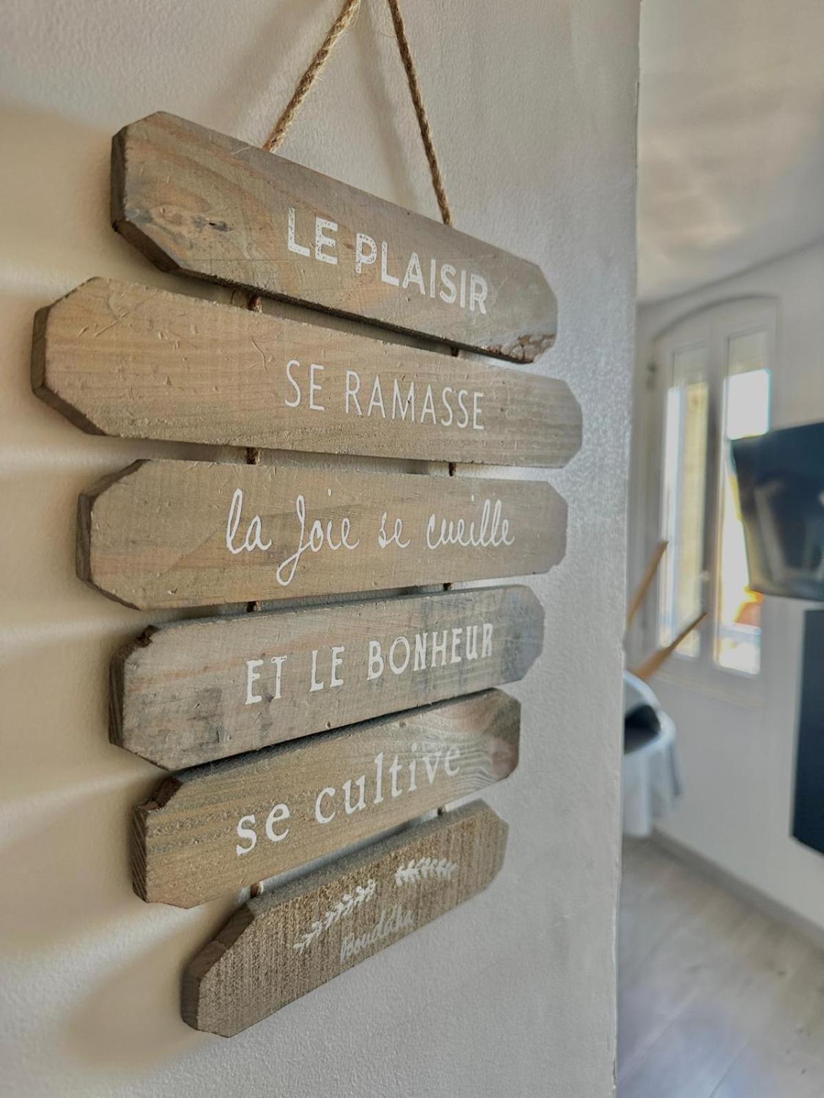 Appartement Pres Du Port Centre Et Plage - Vue Mer Courseulles-sur-Mer Exterior foto